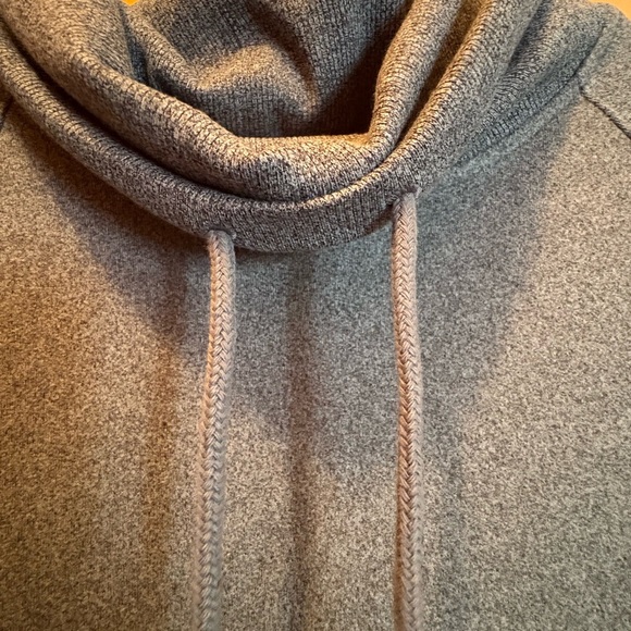 J Jill Cow Neck pullover size XS poly/spandex.  Grey - Picture 3 of 12